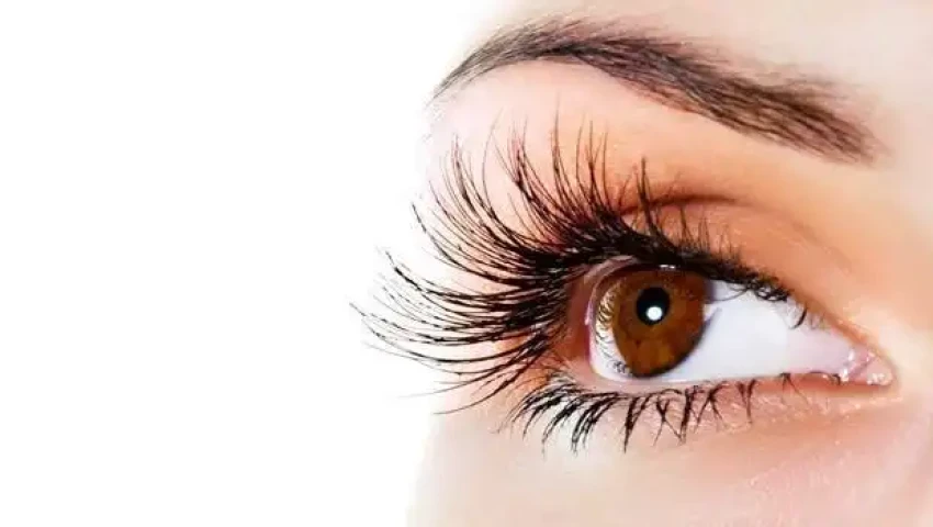 محصولات تقویت کننده مژه | بهترین سرم‌های تقویت مژه و افزایش جذابیت چشمان شما